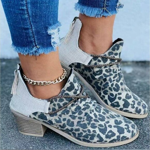 Boutique Shoes - New LEOPARD CHUNKY HEEL BOOTS Size 9